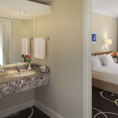 Alva Donna World Palace Hotel Турция, Кемер - 1 отзыв об отеле, цены и фото номеров - забронировать отель Alva Donna World Palace Hotel онлайн ванная фото 2