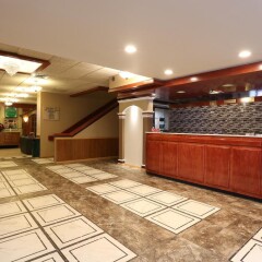 Отель Magnuson Grand Columbus North США, Колумбус - отзывы, цены и фото номеров - забронировать отель Magnuson Grand Columbus North онлайн интерьер отеля