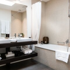Апартаменты Airhome Limmatquai River View Apartment Цюрих ванная