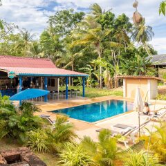 Отель Lanta Lily Resort Ланта бассейн