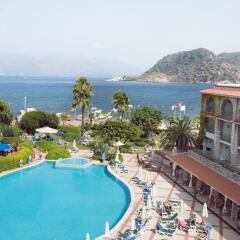 Marti La Perla Hotel - All Inclusive - Adult Only бассейн