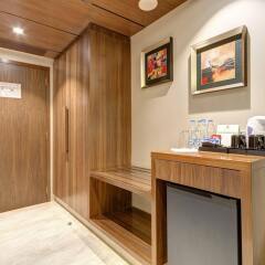 Отель Holiday Inn Kolkata Airport удобства в номере фото 2