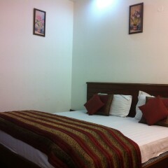 Hotel Chanchal Deluxe комната для гостей фото 5