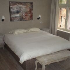 Отель B&B 1669 сейф в номере