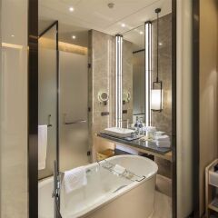 Отель Hilton Shenzhen Shekou Nanhai ванная фото 2