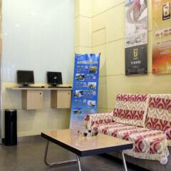 Отель 7 Days Inn Xian University of Communications Xingqing Park Branch интерьер отеля