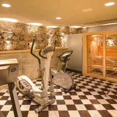Отель Arai Aparthotel Испания, Барселона - 1 отзыв об отеле, цены и фото номеров - забронировать отель Arai Aparthotel онлайн бассейн фото 3