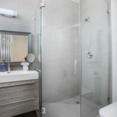 Отель Orlando Townhouse США, Лос-Анджелес - отзывы, цены и фото номеров - забронировать отель Orlando Townhouse онлайн ванная фото 2