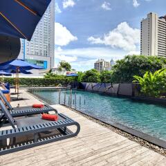 Отель Fraser Suites Sukhumvit Бангкок бассейн