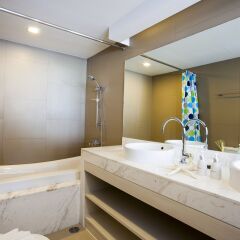Отель Coral Inn ванная