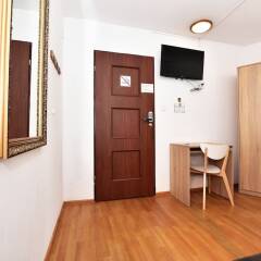 Отель Dukes Hostel - Old Town Польша, Вроцлав - отзывы, цены и фото номеров - забронировать отель Dukes Hostel - Old Town онлайн удобства в номере фото 2