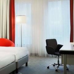 Отель Park Inn by Radisson Brussels Midi Бельгия, Брюссель - 5 отзывов об отеле, цены и фото номеров - забронировать отель Park Inn by Radisson Brussels Midi онлайн фото 2