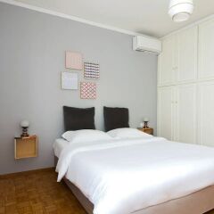 Апартаменты Vintage Style 2 Bedroom Apartment Афины комната для гостей фото 4
