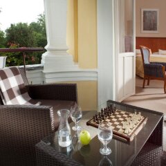 Отель Imperial Spa & Kurhotel Чехия, Франтишкови-Лазне - отзывы, цены и фото номеров - забронировать отель Imperial Spa & Kurhotel онлайн балкон