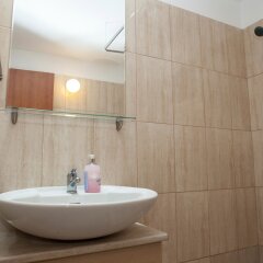 Alecos Hotel Apartments ванная