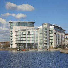Отель DoubleTree By Hilton London Excel пляж