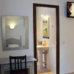 Отель Hostal Nevada Испания, Фуэнхирола - отзывы, цены и фото номеров - забронировать отель Hostal Nevada онлайн удобства в номере