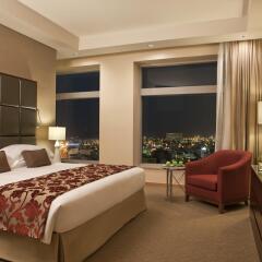 Отель Al Ghurair Rayhaan by Rotana Номер категории Премиум с различными типами кроватей фото 2