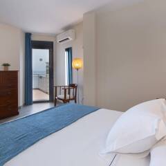 Отель Mainare Playa by CheckIN Hoteles Испания, Фуэнхирола - отзывы, цены и фото номеров - забронировать отель Mainare Playa by CheckIN Hoteles онлайн комната для гостей фото 3