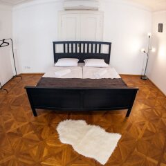 Отель St. Nicholas Church - 2 Br Apts Прага фото 2