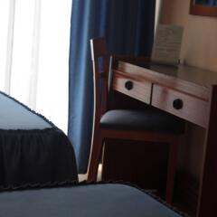 Отель Hostal Felipe V удобства в номере