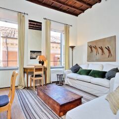 Апартаменты Trevi Stylish Apartment комната для гостей фото 4