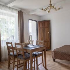 Апартаменты Red Subway Apartments комната для гостей