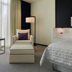 Le Meridien Dubai Hotel & Conference Centre комната для гостей