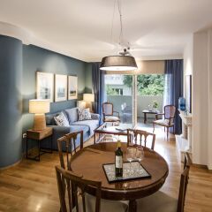 Отель Two Bedroom apt 2' to Acropolis museum by VillaRentalsgr Афины комната для гостей