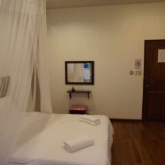 Отель Nawaporn Place Guesthouse Пхукет комната для гостей фото 5
