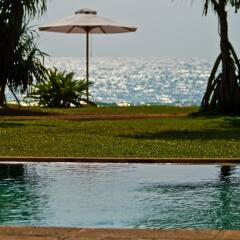Отель Temple Tree Resort & Spa бассейн фото 3