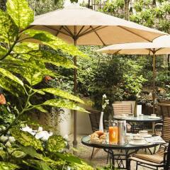 Отель Hôtel Garden Elysées