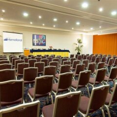 International Hotel интерьер отеля фото 3