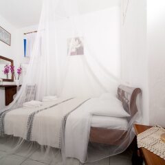 Отель Georgis Apartments Греция, Остров Санторини - отзывы, цены и фото номеров - забронировать отель Georgis Apartments онлайн комната для гостей фото 2