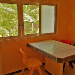 Отель Sunset Hill Lodge Французская Полинезия, Бора-Бора - отзывы, цены и фото номеров - забронировать отель Sunset Hill Lodge онлайн удобства в номере