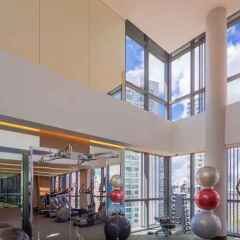 Отель Fraser Residence Orchard, Singapore Сингапур, Сингапур - отзывы, цены и фото номеров - забронировать отель Fraser Residence Orchard, Singapore онлайн фитнесс-зал фото 2