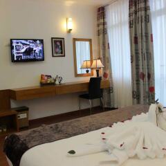 Отель Family Hanoi Hotel Вьетнам, Ханой - отзывы, цены и фото номеров - забронировать отель Family Hanoi Hotel онлайн удобства в номере фото 2