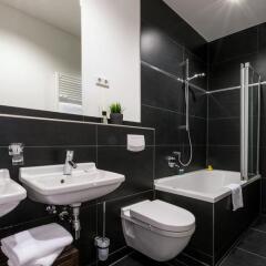 Отель The Comfort Club - Boardinghouse Германия, Дюссельдорф - отзывы, цены и фото номеров - забронировать отель The Comfort Club - Boardinghouse онлайн ванная