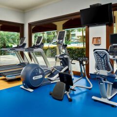 Отель Treetops Executive Residences фитнесс-зал фото 3