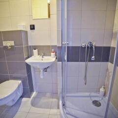 Отель Airport Motel GDN ванная фото 2