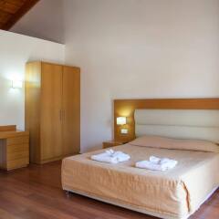 Отель Villa Di Mare Seaside Suites комната для гостей