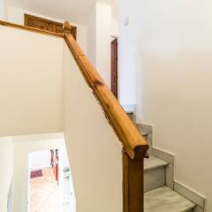 Отель Duplex La Latina City Center сейф в номере