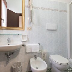 Отель Albergo Basilea Венеция ванная фото 2