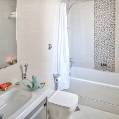 Отель Luxury Staycation - Continental Tower ванная