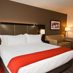Holiday Inn Express Hotel & Suites Columbus - Easton Колумбус комната для гостей фото 5