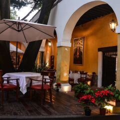 Отель Suites Los Camilos - Adults Only Мексика, Мехико - отзывы, цены и фото номеров - забронировать отель Suites Los Camilos - Adults Only онлайн питание