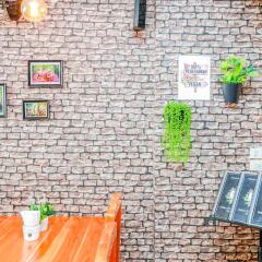 Отель Baan Lucky Guest House в номере