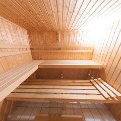 Отель Pension Lukas Guest House сауна