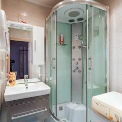 Гостиница BestFlat24 Rizhskaya в Москве отзывы, цены и фото номеров - забронировать гостиницу BestFlat24 Rizhskaya онлайн Москва ванная фото 2