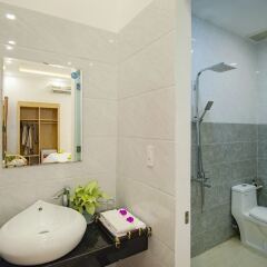 Отель Yellow Daisy Villa ванная